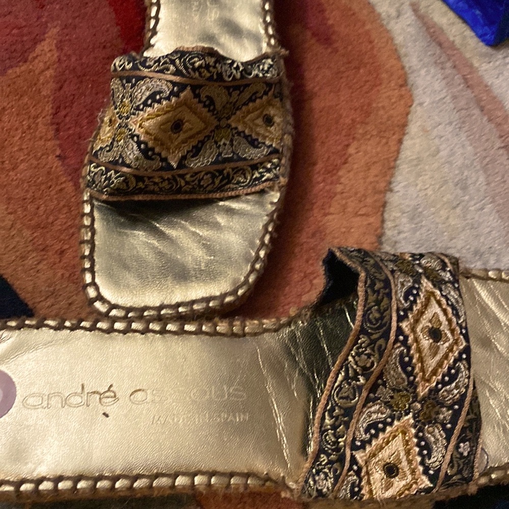 Gold slides made in Spain